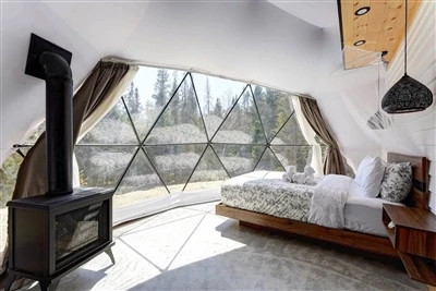Cort Dom Jieol de 7 m în Quebec, Canada